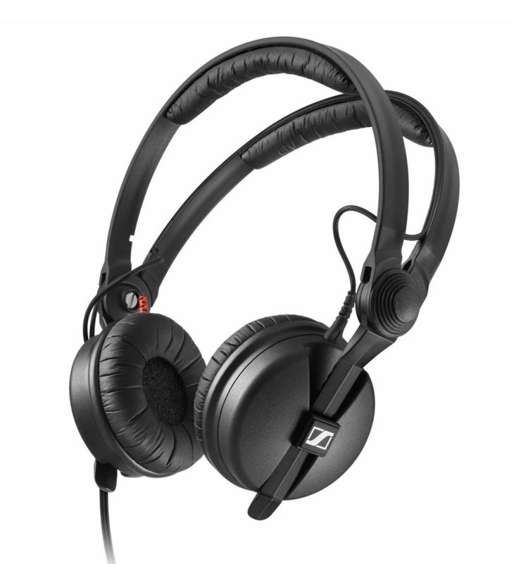  : Sennheiser HD 25     