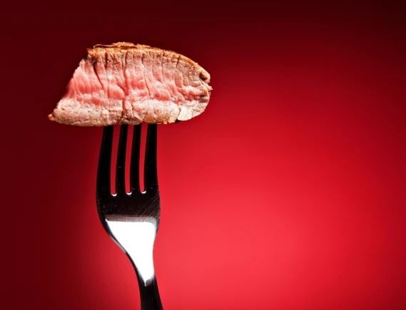 Как красное мясо влияет на здоровье кишечника: новое исследование привлекает внимание