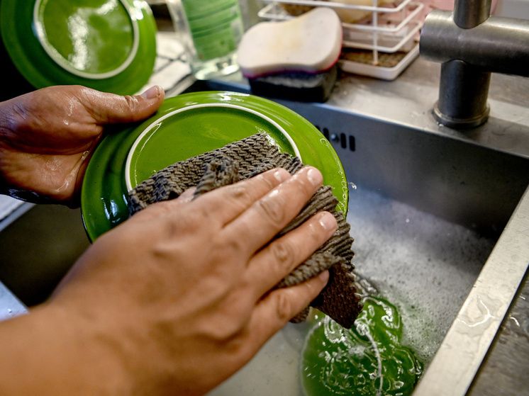 Самодельные чистящие средства: экономия или риск для здоровья?