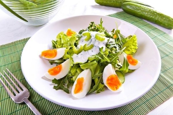 Летние салаты: вкусные рецепты для ярких обедов