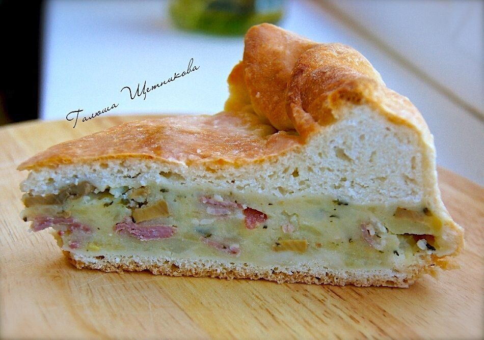 Пирог с картошкой, грибами и беконом по-деревенски: с таким пирогом не нужно готовить второе блюдо