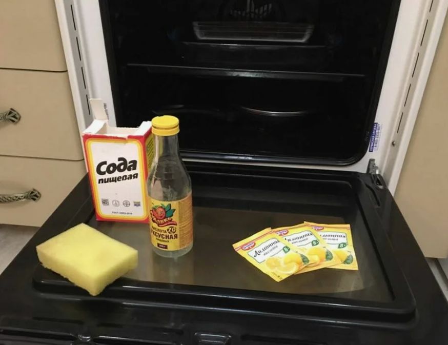 Как эффективно очистить духовку без химии: три проверенных способа