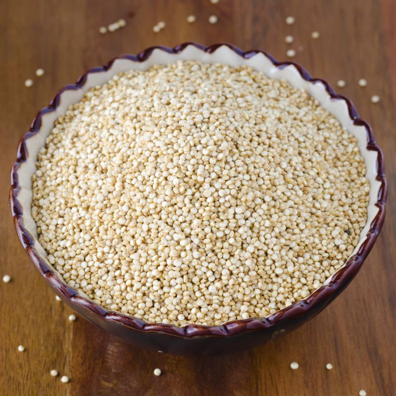 Что помогает зрительно ощутить комфорт в повседневной кухне — киноа как простой элемент рациона