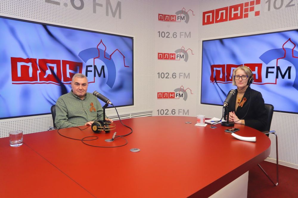 #FM.             :