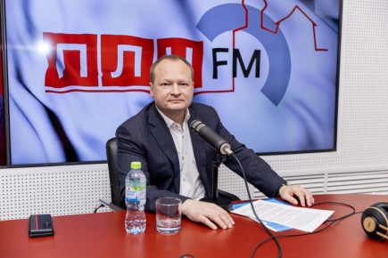 #FM.                   3    ,   ...