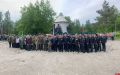 Цветы к мемориалу возложили в сквере Пограничников