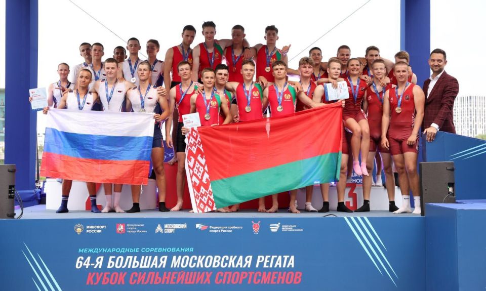 Псковичи стали призёрами международных соревнований по академический гребле «64-я большая московская регата – Кубок сильнейших спортсменов», который прошёл на гребном канале Москва с 5 по 8 июня