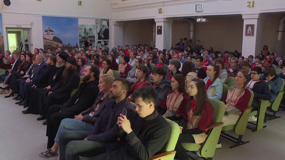 В Печорах началась новая смена всероссийского проекта «Истоки.Школа» - «Наследие мастеров»