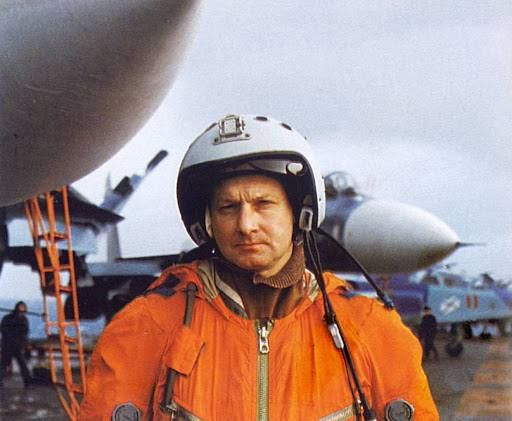 17  2001       , -   