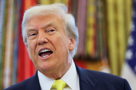 Трамп всё ещё размышляет, стоит ли и как вводить меры против России, если та не выполнит его ультиматум по прогрессу в урегулировании конфликта с Украиной, пишет The Atlantic со ссылкой на источник