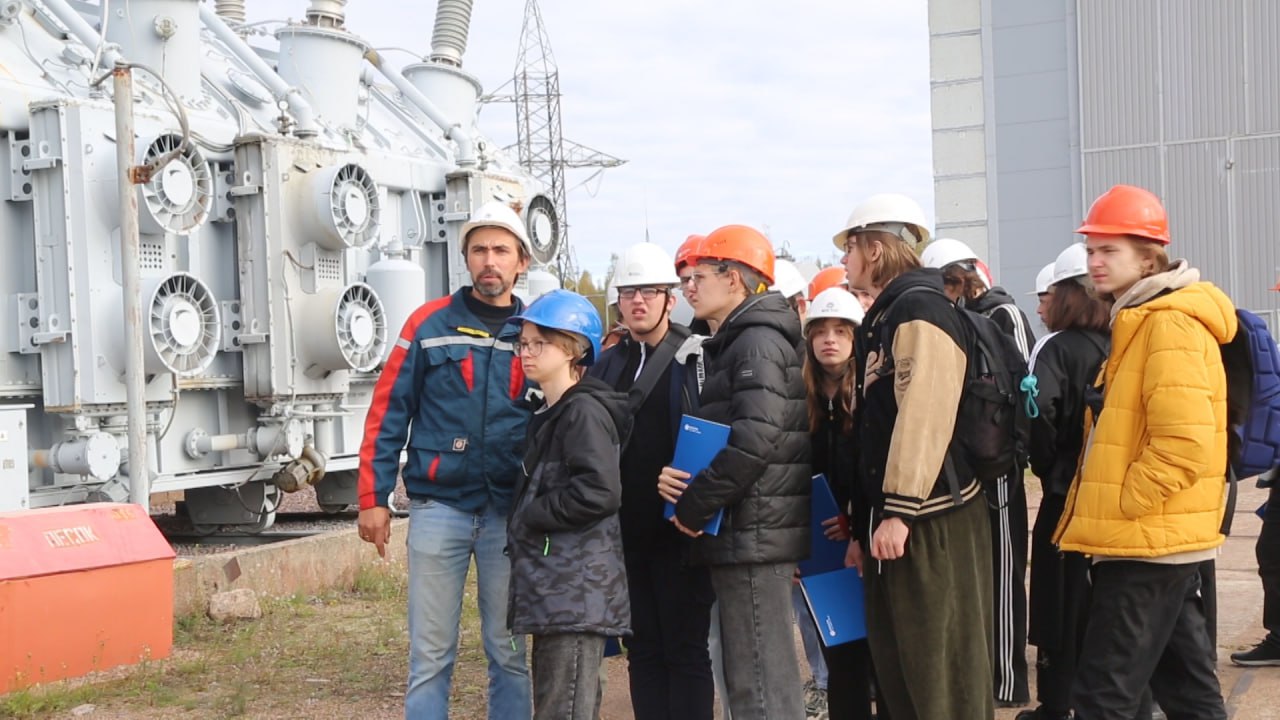 С начала года около 400 студентов из Северо-Западного федерального округа посетили ключевые объекты энергетической инфраструктуры, получив уникальную возможность познакомиться с процессами, которые обеспечивают бесперебойное... С начала года около 400 студентов из Северо-Западного федерального округа посетили ключевые объекты энергетической инфраструктуры, получив уникальную возможность познакомиться с процессами, которые обеспечивают бесперебойное...