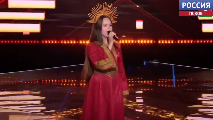 Псковичка Дарья Романова покорила жюри белорусского телешоу "Фактор.by". Юная певица исполнила тувинскую песню