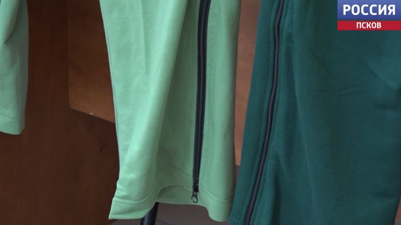 Адаптивную одежду передал сегодня фонд "Защитники Отечества" ветерану боевых действий из Великолукского района Адаптивную одежду передал сегодня фонд "Защитники Отечества" ветерану боевых действий из Великолукского района