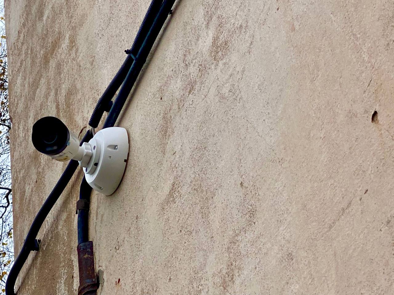 Елкин Борис: Новое покрытие на детской площадке и современная система видеонаблюдения – что между ними общего? Оба проекта были инициированы жителями дома №39 на улице Ижорского Батальона и дома №5 на Труда, одобрены и... Елкин Борис: Новое покрытие на детской площадке и современная система видеонаблюдения – что между ними общего? Оба проекта были инициированы жителями дома №39 на улице Ижорского Батальона и дома №5 на Труда, одобрены и...