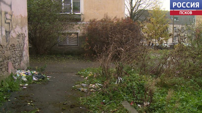 Жильцы дома №26 по улице Максима Горького в Пскове взывают о помощи Жильцы дома №26 по улице Максима Горького в Пскове взывают о помощи