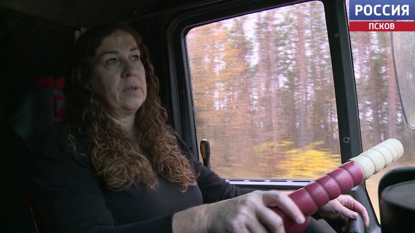 Сегодня в зону СВО к нашим военнослужащим отправился очередной груз из Идрицы Сегодня в зону СВО к нашим военнослужащим отправился очередной груз из Идрицы