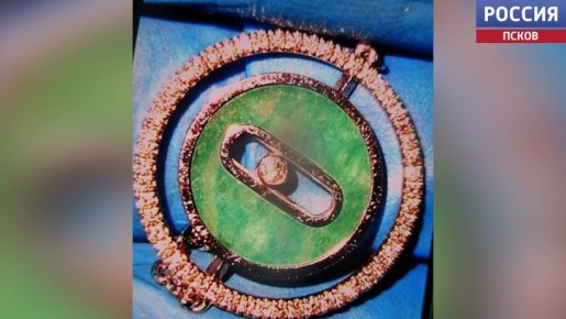 Псковские таможенники пресекли ввоз в нашу страну незадекларированных ювелирных изделий стоимостью в полтора миллиона рублей