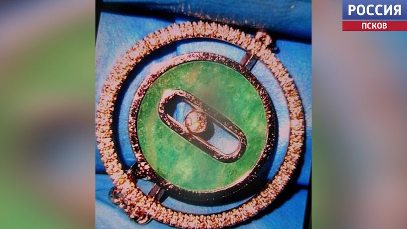 Псковские таможенники пресекли ввоз в нашу страну незадекларированных ювелирных изделий стоимостью в полтора миллиона рублей