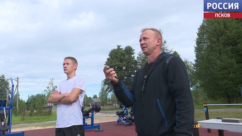 Губернатор Михаил Ведерников предложил запустить в области новую программу "Земский тренер"