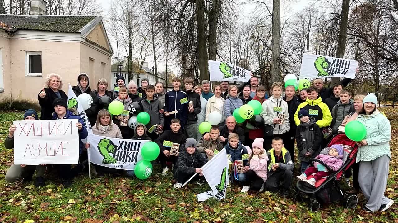 Вот так встретили в Гдове победителей всероссийского турнира по мини-футболу