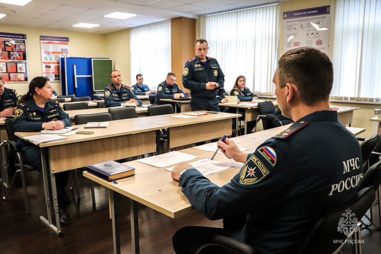 Госпожнадзор: обмен опытом на сборах Госпожнадзор: обмен опытом на сборах