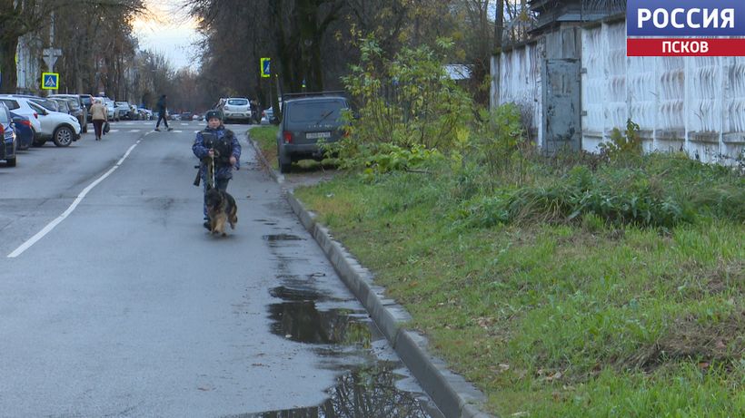 Псковскому тюремному замку 220 лет, а для людей, в нем трудящихся, сегодня еще одна важная дата – день работников СИЗО и тюрем Псковскому тюремному замку 220 лет, а для людей, в нем трудящихся, сегодня еще одна важная дата – день работников СИЗО и тюрем