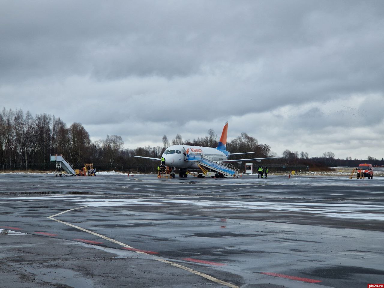 Число авиарейсов между Псковом и Москвой сократится с 14 до 10 в неделю