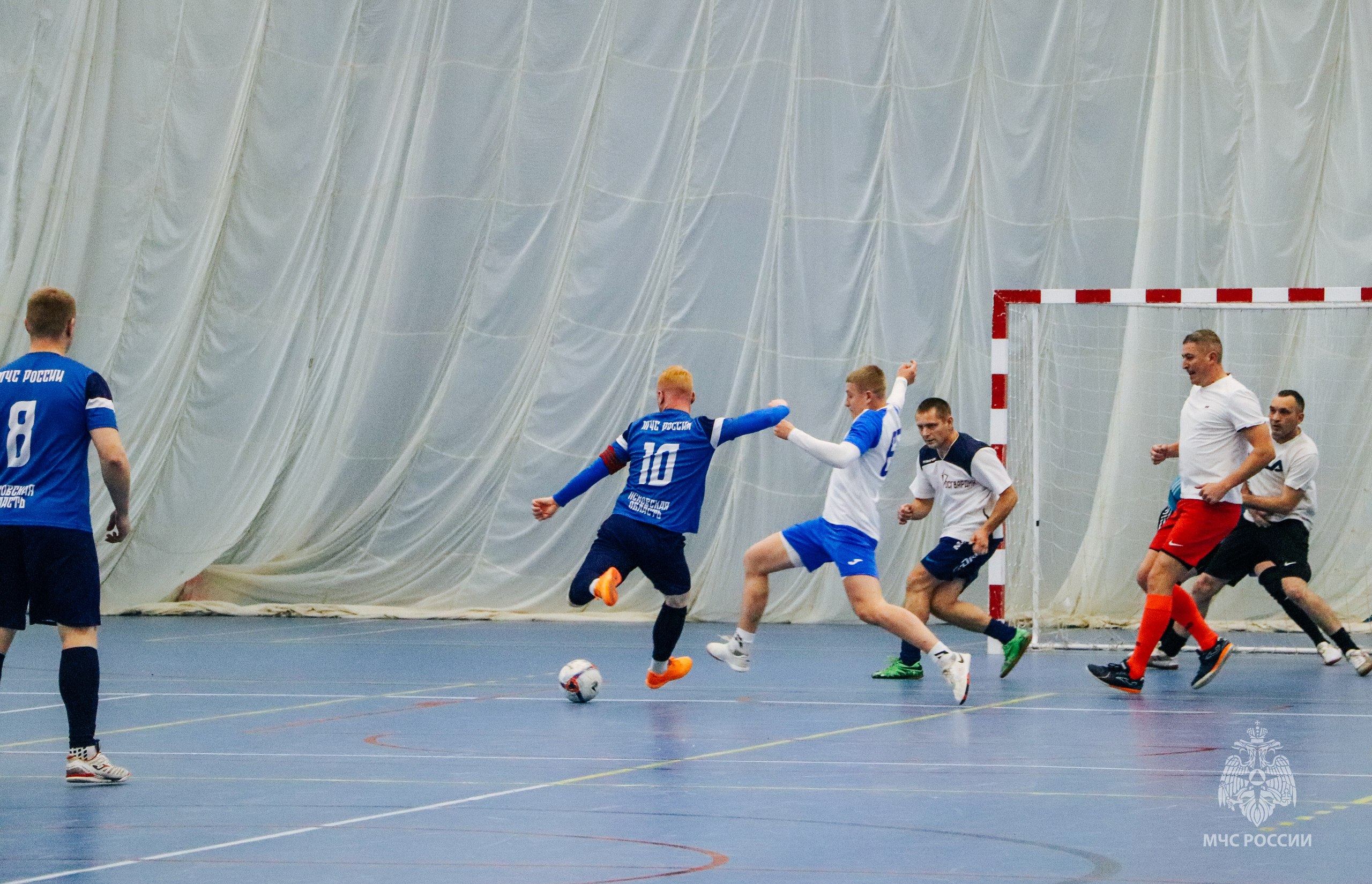 Чемпионат "Динамо" по футзалу определил лучших в силовых структурах Псковской области Чемпионат "Динамо" по футзалу определил лучших в силовых структурах Псковской области