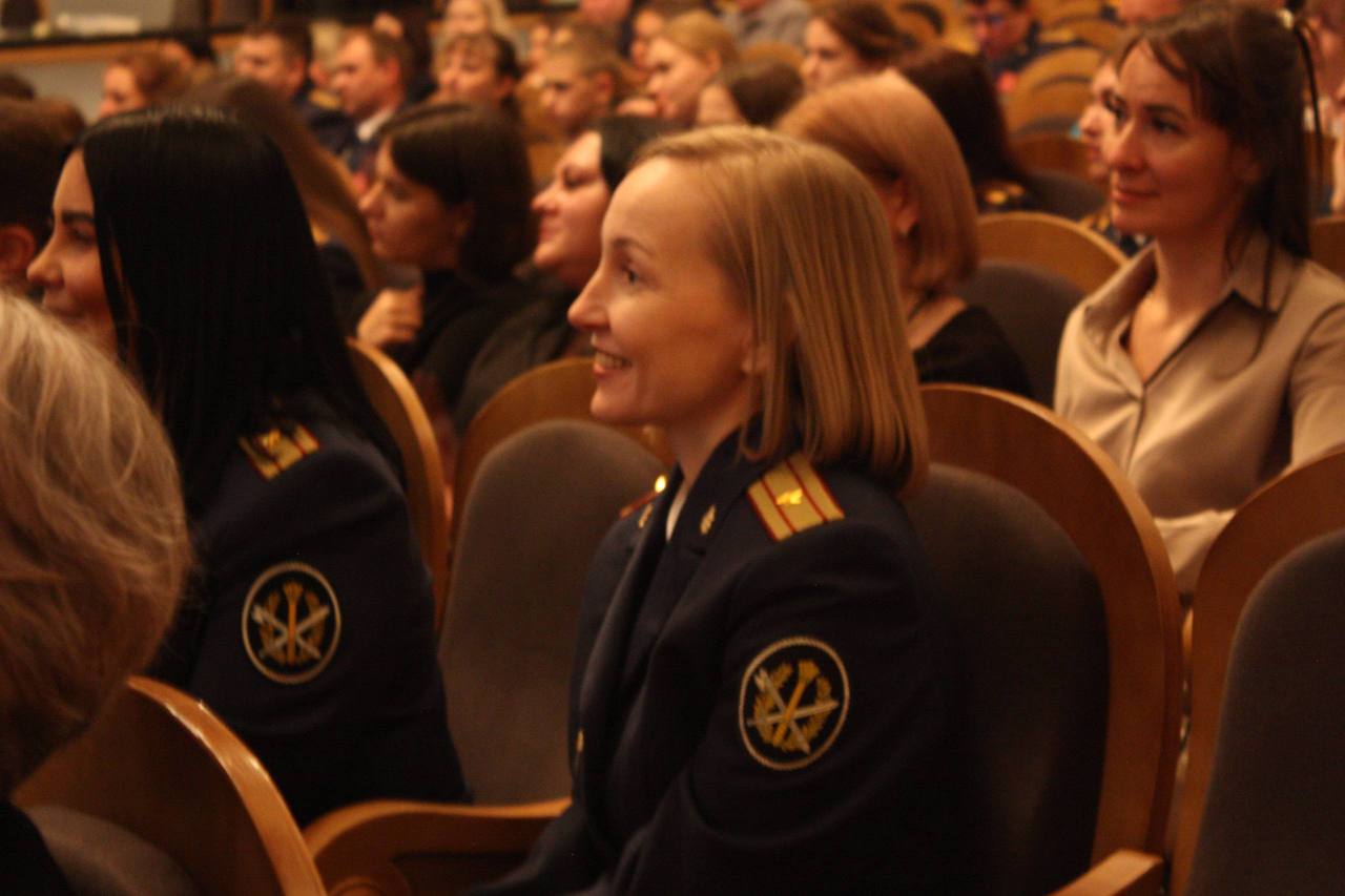 Елкин Борис: Поздравил сотрудников псковского СИЗО с двумя профессиональными праздниками Елкин Борис: Поздравил сотрудников псковского СИЗО с двумя профессиональными праздниками