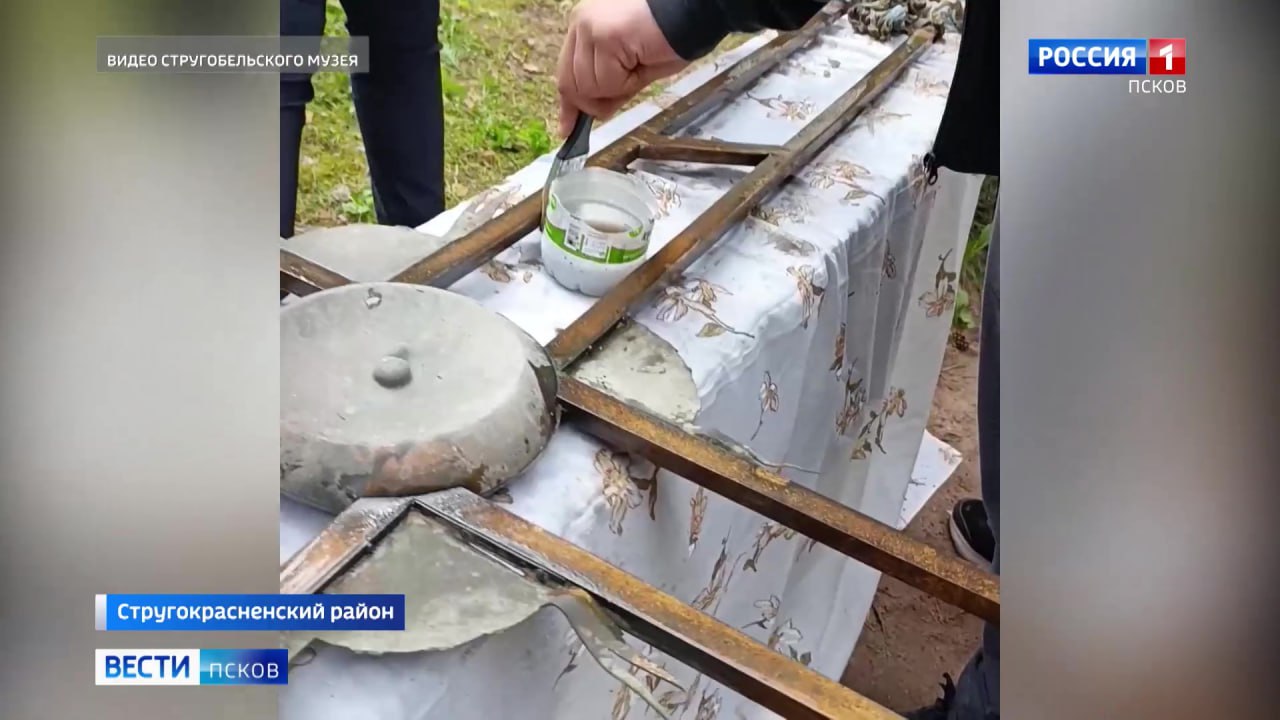 В деревне Щир Стругокрасненского района установлен исторический крест на часовне святого благоверного князя Александра Невского В деревне Щир Стругокрасненского района установлен исторический крест на часовне святого благоверного князя Александра Невского