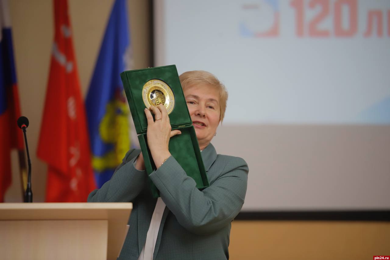 77 лет на страже прав трудящихся в Псковской области 77 лет на страже прав трудящихся в Псковской области