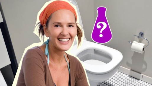 Насыпьте в унитаз этот копеечный порошок: налет уйдет через 15 минут