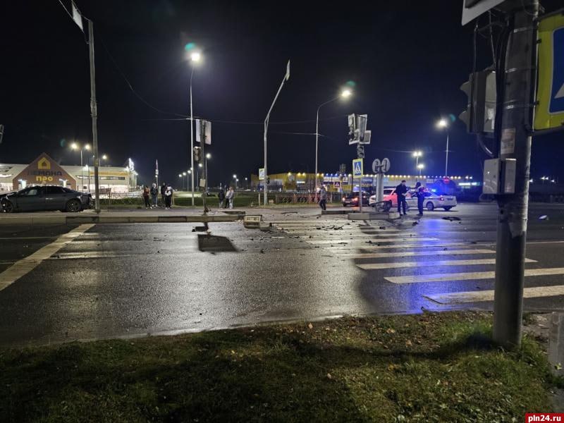 Смертельное ДТП на Рижском проспекте: что известно о трагедии в Пскове Смертельное ДТП на Рижском проспекте: что известно о трагедии в Пскове
