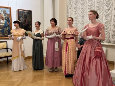 Первые экскурсии стартовали для гостей «Ночи искусств» в Псковском музее