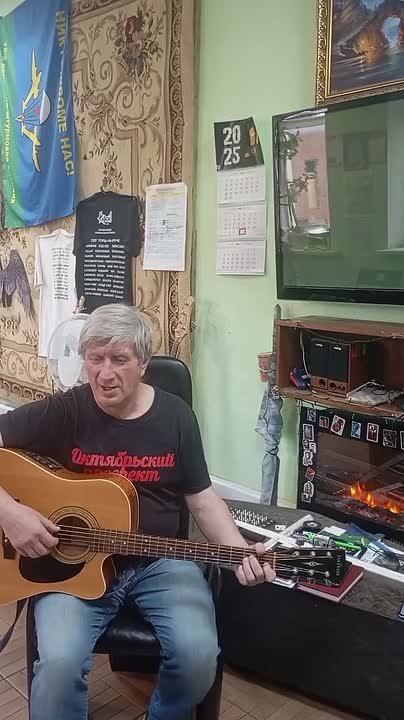 ГТРК "Псков" с юбилеем поздравил псковский музыкант Константин Андреев