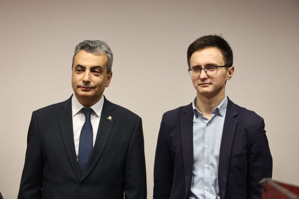 Льва Шлосберга* приговорили к обязательным работам Льва Шлосберга* приговорили к обязательным работам