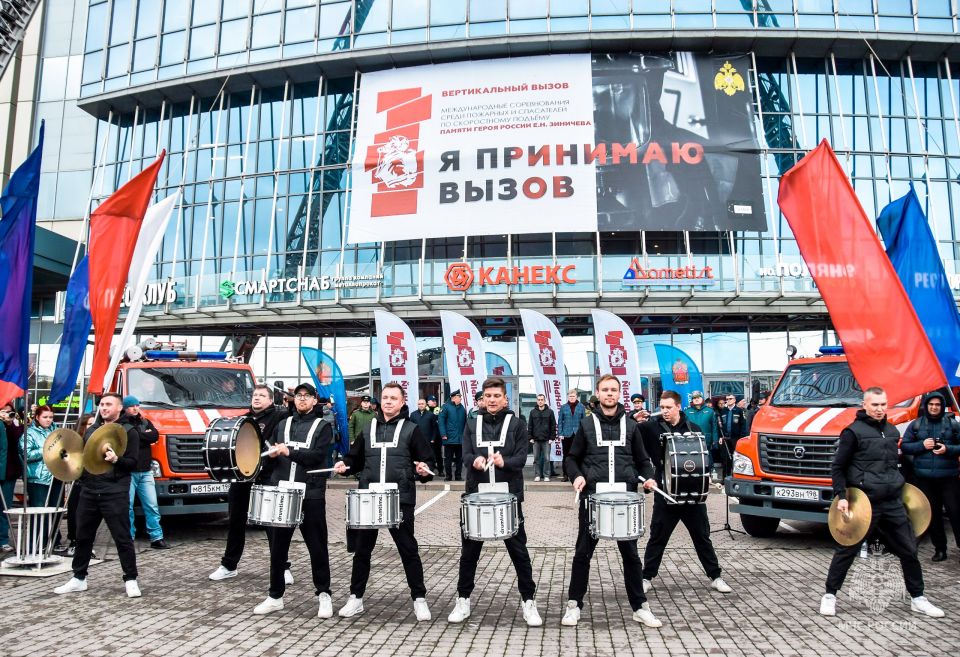 Псковские огнеборцы стали участниками Международных соревнований «Вертикальный вызов» 2025 Псковские огнеборцы стали участниками Международных соревнований «Вертикальный вызов» 2025
