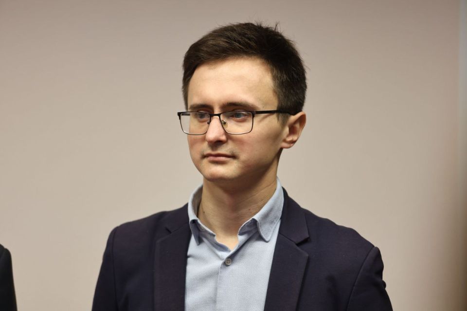 Льва Шлосберга* приговорили к обязательным работам Льва Шлосберга* приговорили к обязательным работам