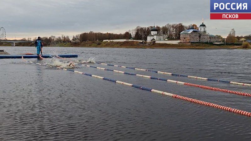 Более 100 любителей зимнего плавания из России и зарубежья собрал в Пскове чемпионат и Кубок региона