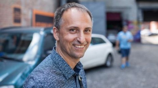 Алексей Стефанов: Вот оно интервью с полковником-лейтенантом латвийской полиции Русланом Повышевым, который не только переехал в Псков, но и получил гражданство РФ, а также прививает псковским детям патриотизм