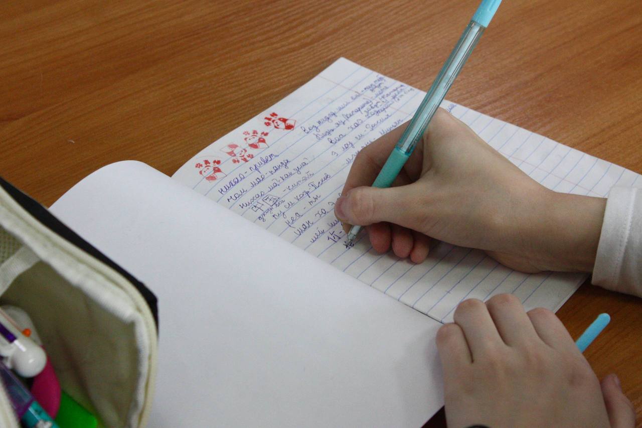 Елкин Борис: К нам в Псков приехали учителя из самого сердца Китая! Вэнь Су и Синь Вэй из нашего города-побратима Мяньяна привезли с собой не только знание языка, но и частичку богатой китайской культуры Елкин Борис: К нам в Псков приехали учителя из самого сердца Китая! Вэнь Су и Синь Вэй из нашего города-побратима Мяньяна привезли с собой не только знание языка, но и частичку богатой китайской культуры