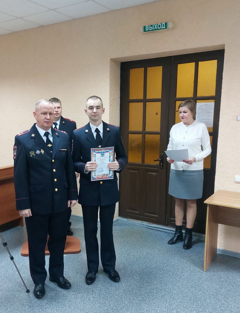 10 ноября свой профессиональный праздник отмечают сотрудники Российской полиции, и даже в такой день стражи порядка не оставляют службу, работа идёт в обычном режиме, лишь небольшой перерыв на вручение заслуженных наград 10 ноября свой профессиональный праздник отмечают сотрудники Российской полиции, и даже в такой день стражи порядка не оставляют службу, работа идёт в обычном режиме, лишь небольшой перерыв на вручение заслуженных наград