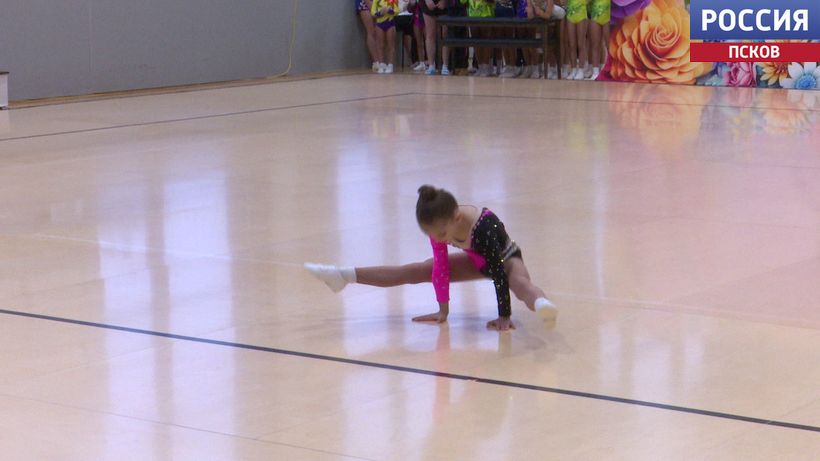 Около 200 талантливых спортсменов собрал Кубок региона по спортивной аэробике, который прошел в Пскове Около 200 талантливых спортсменов собрал Кубок региона по спортивной аэробике, который прошел в Пскове