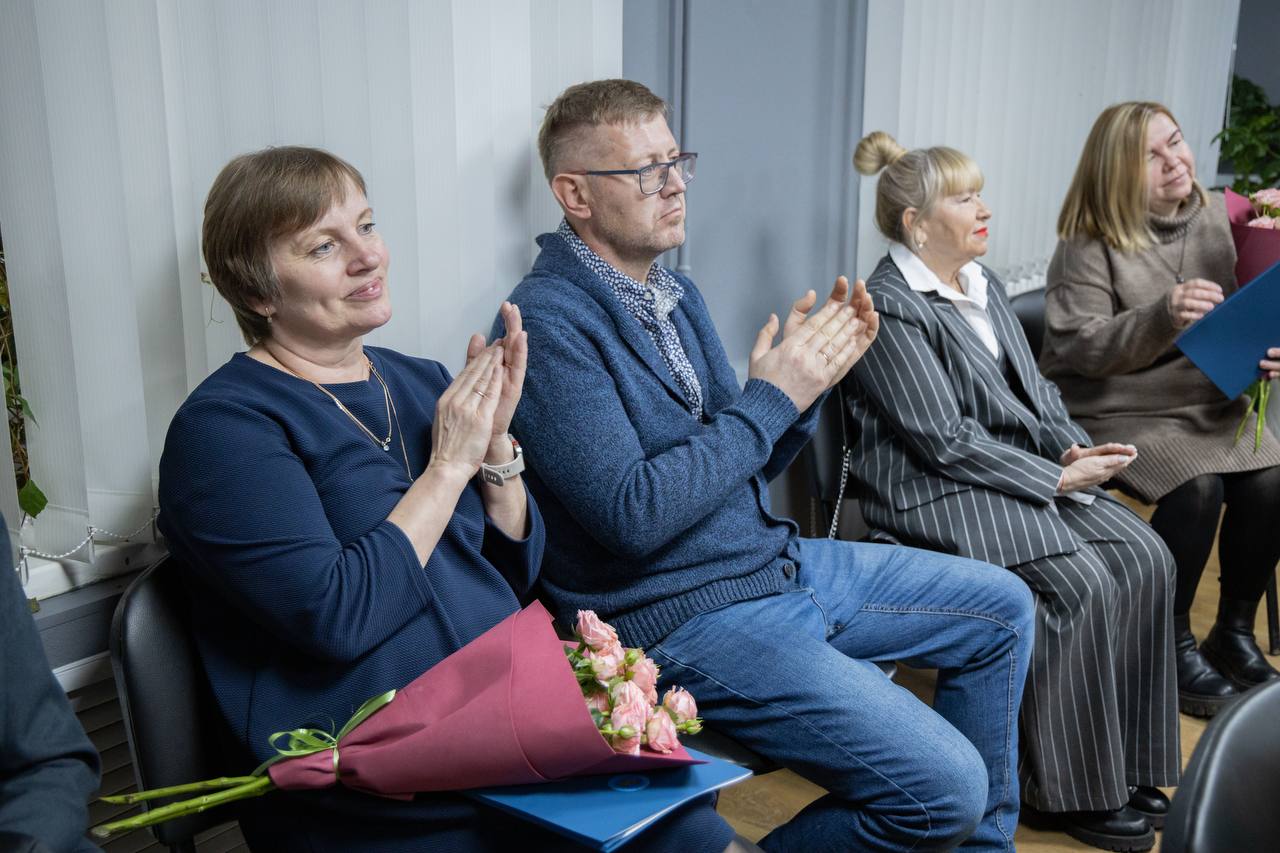 11 ноября состоялось торжественное награждение организаторов выборов ТИК города Пскова по итогам Единого дня голосования 14 сентября 2025 года 11 ноября состоялось торжественное награждение организаторов выборов ТИК города Пскова по итогам Единого дня голосования 14 сентября 2025 года