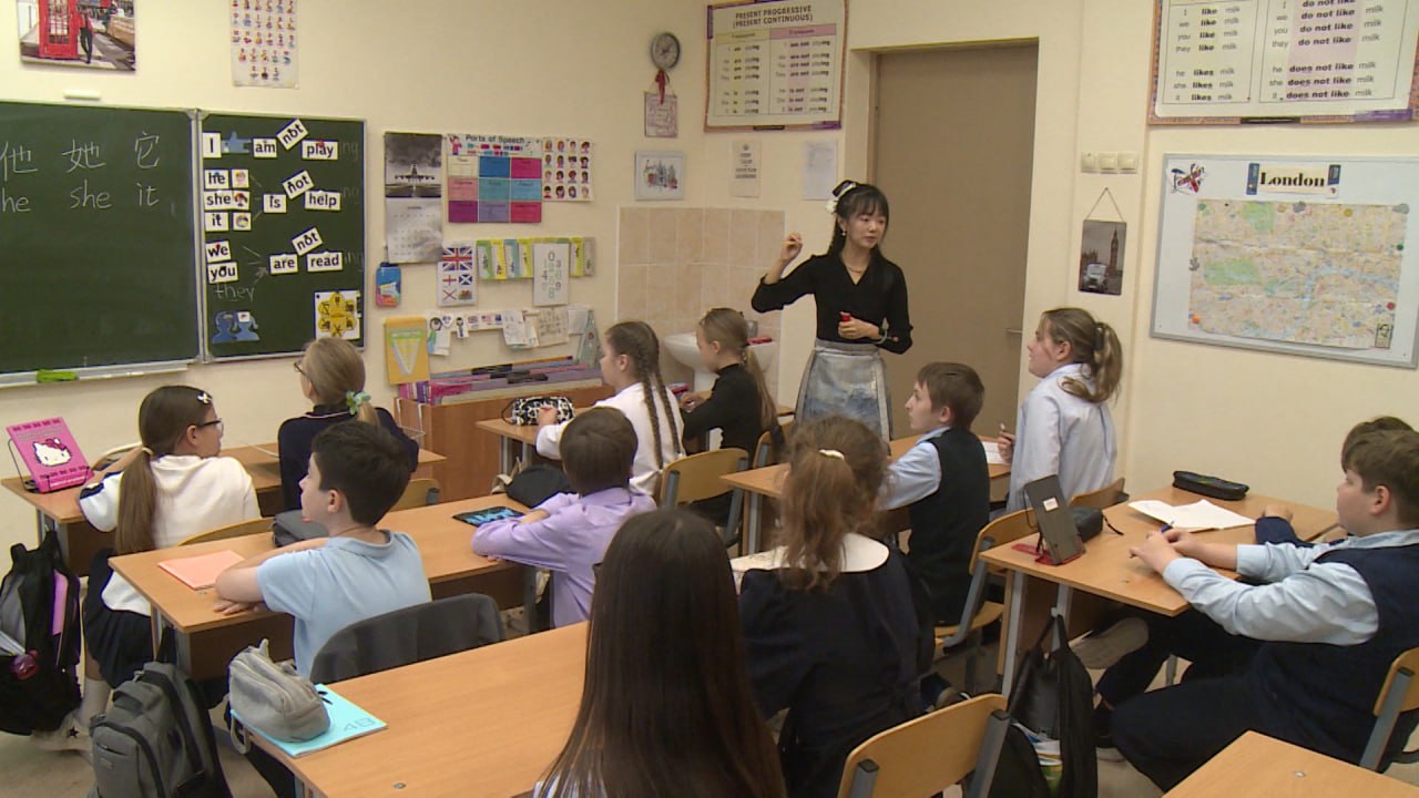 Возможность изучить азы китайского языка и познакомиться с культурой Поднебесной появилась у псковских школьников Возможность изучить азы китайского языка и познакомиться с культурой Поднебесной появилась у псковских школьников