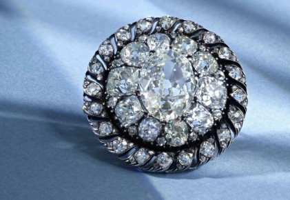 Бриллиантовая брошь Наполеона продана за $4,4 млн на аукционе Sotheby’s