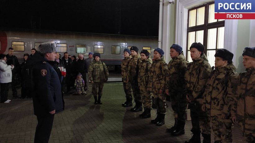 Призывники из Псковской области пополнили ряды росгвардейцев