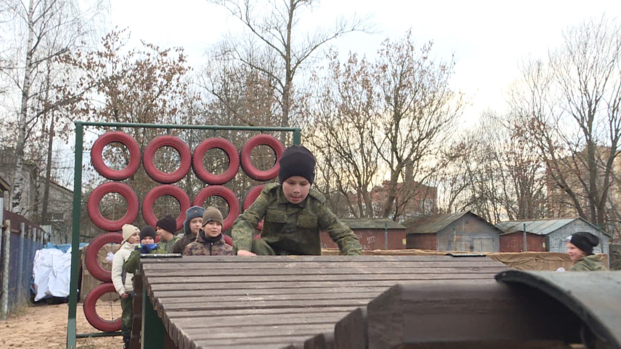 Тропу "Боевого братства" открыли в Пскове на территории ДОСААФ Тропу "Боевого братства" открыли в Пскове на территории ДОСААФ