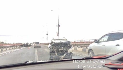 Человек погиб и двое пострадали в аварии на Ленинградском шоссе