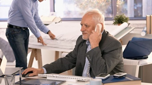 Пенсионеры возвращаются на рынок труда: Как опыт и мудрость вновь становятся в цене